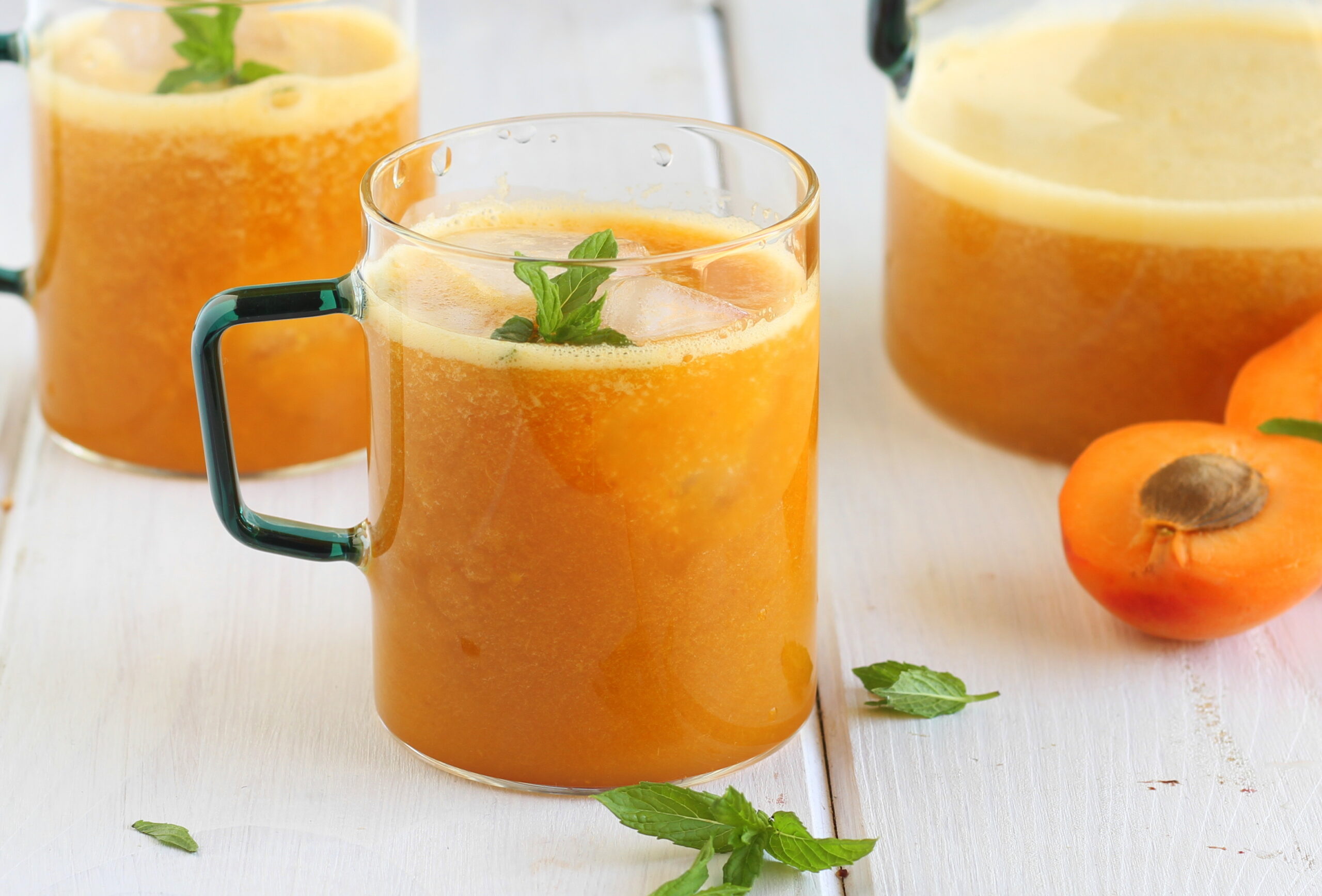 Suco de fruta fresca de damasco