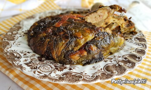 Escarola recheada e cozida na frigideira