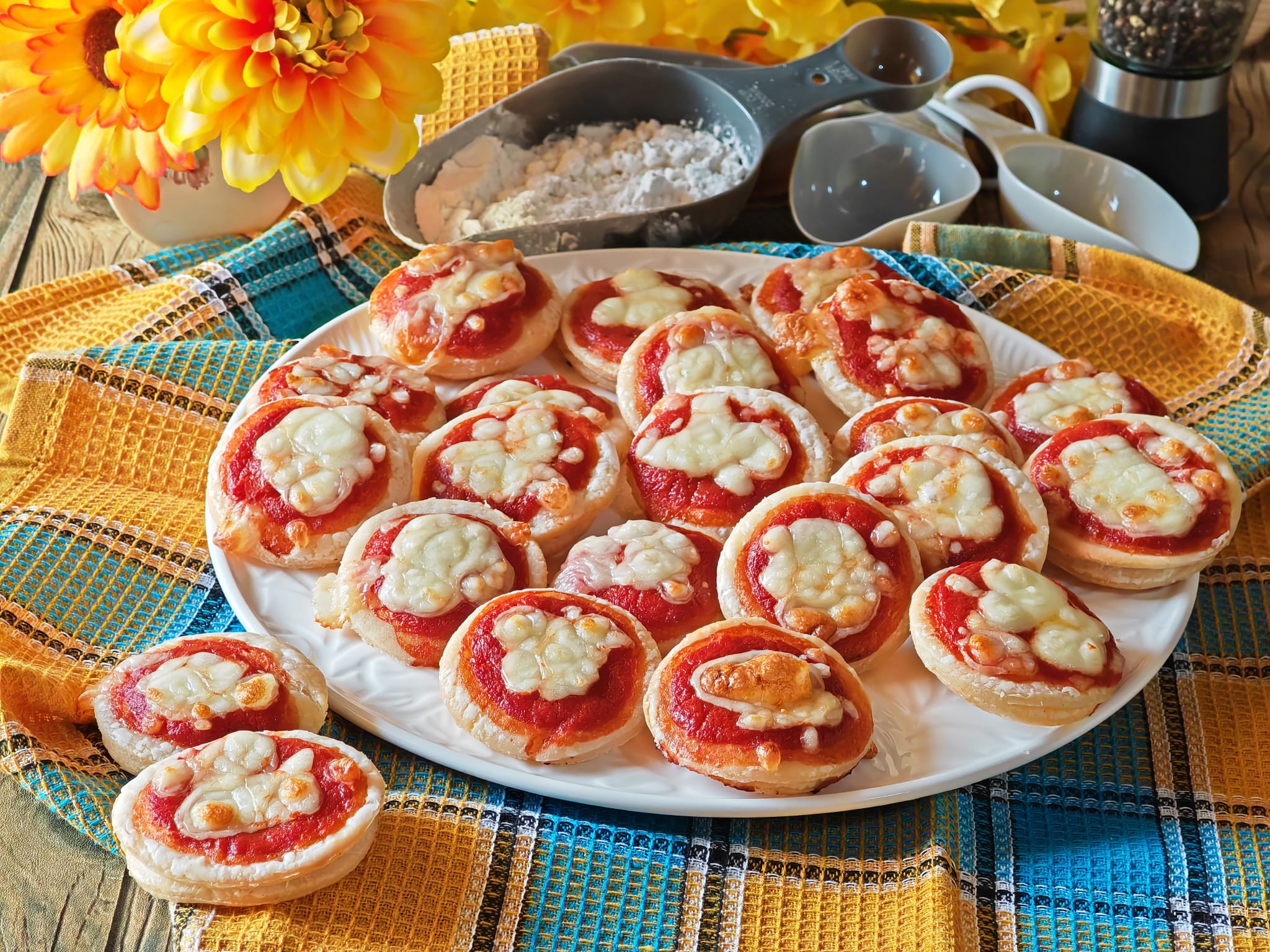 Minipizzas de massa folhada sem glúten