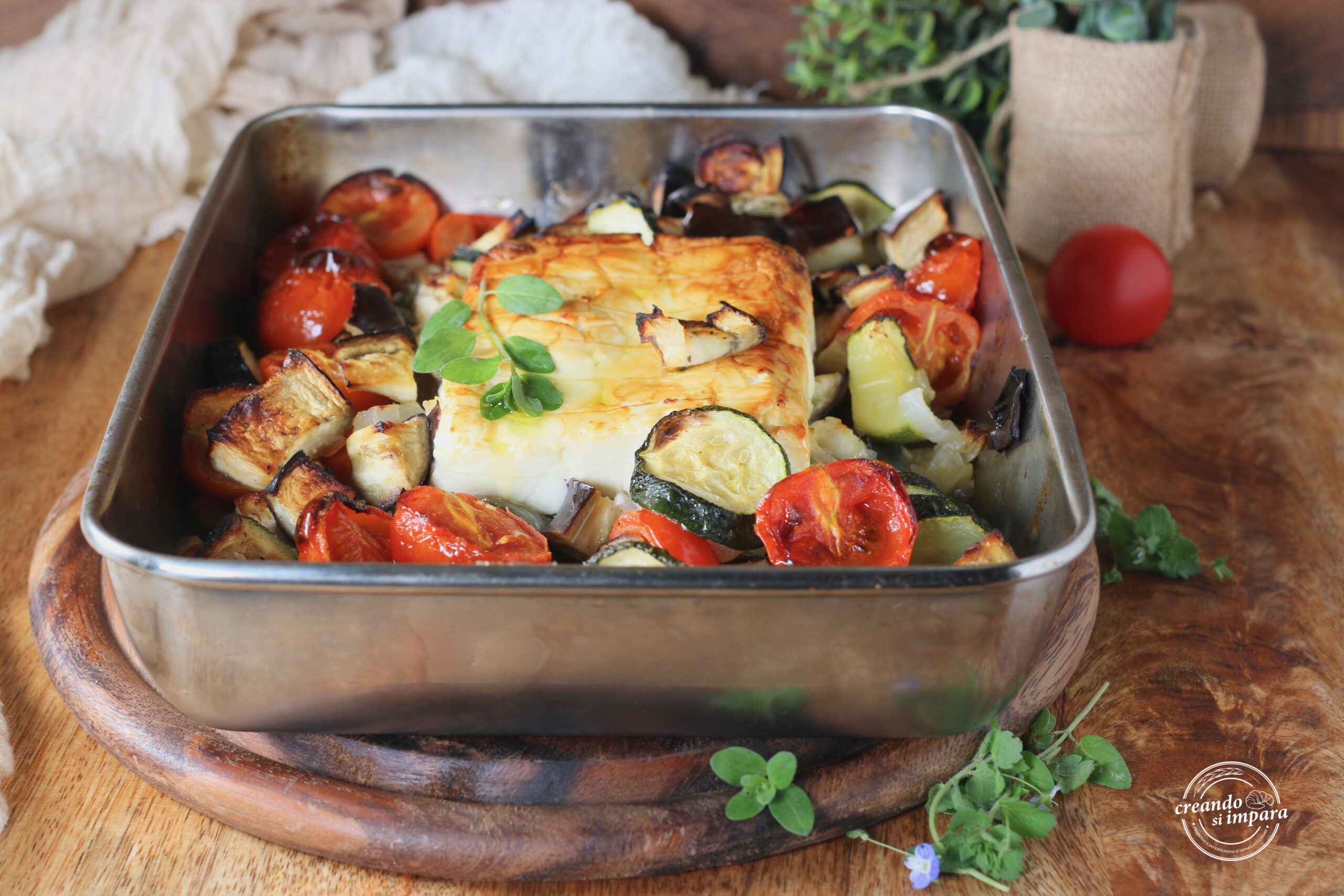 Feta assada com legumes