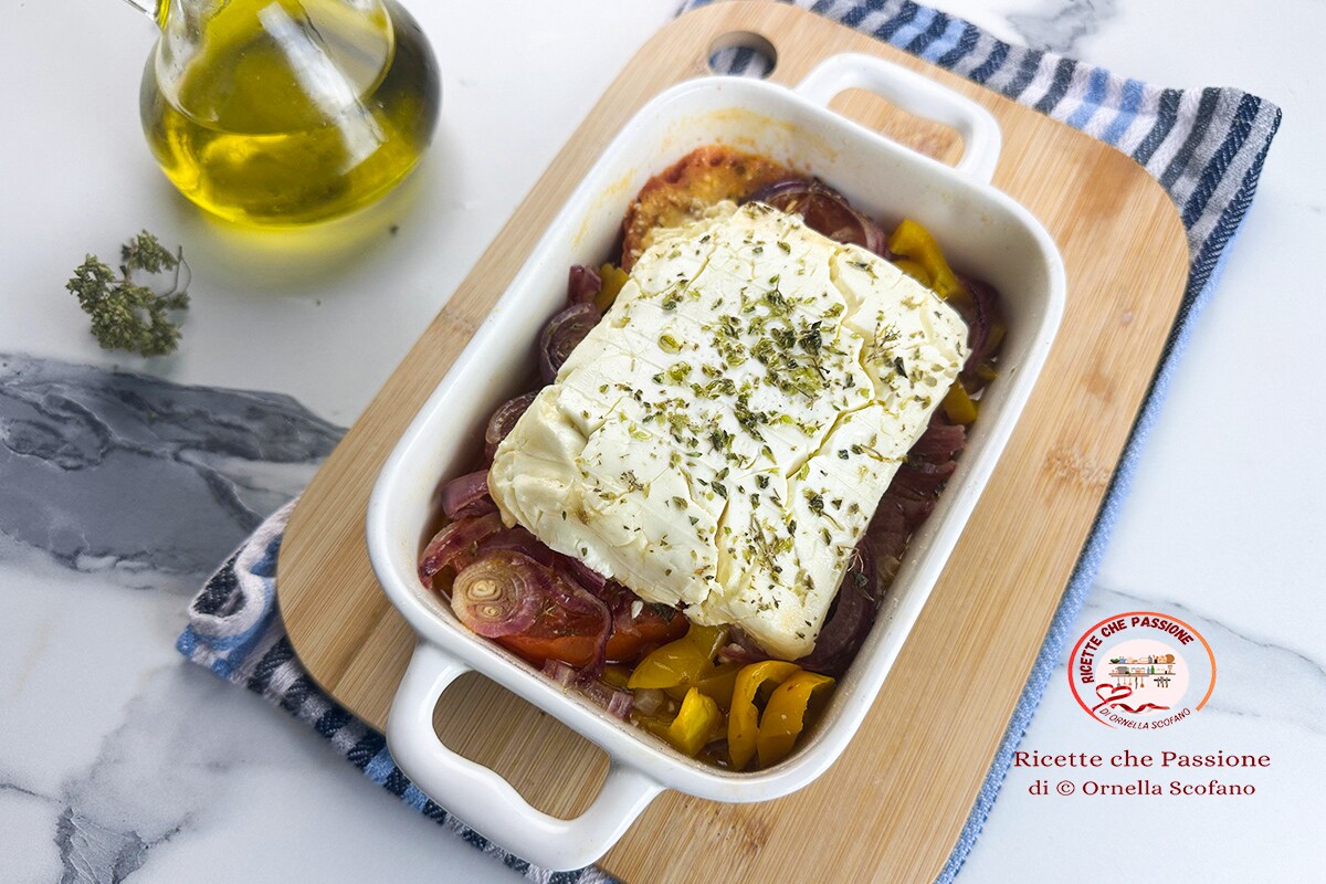 Feta assada ao estilo de Corfú
