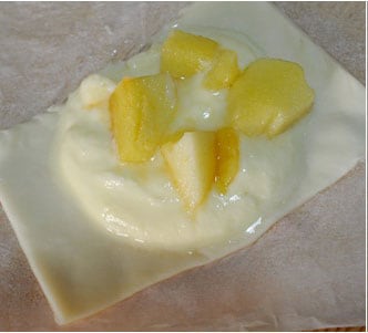 FOLHADOS de MAÇÃ e RICOTA