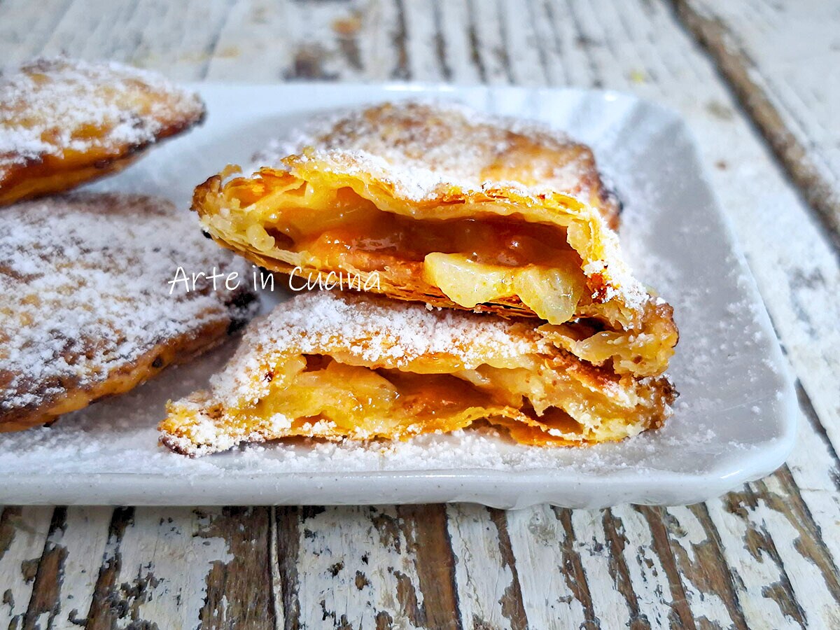 FOLHADOS de PÊSSEGOS e AMARETTI