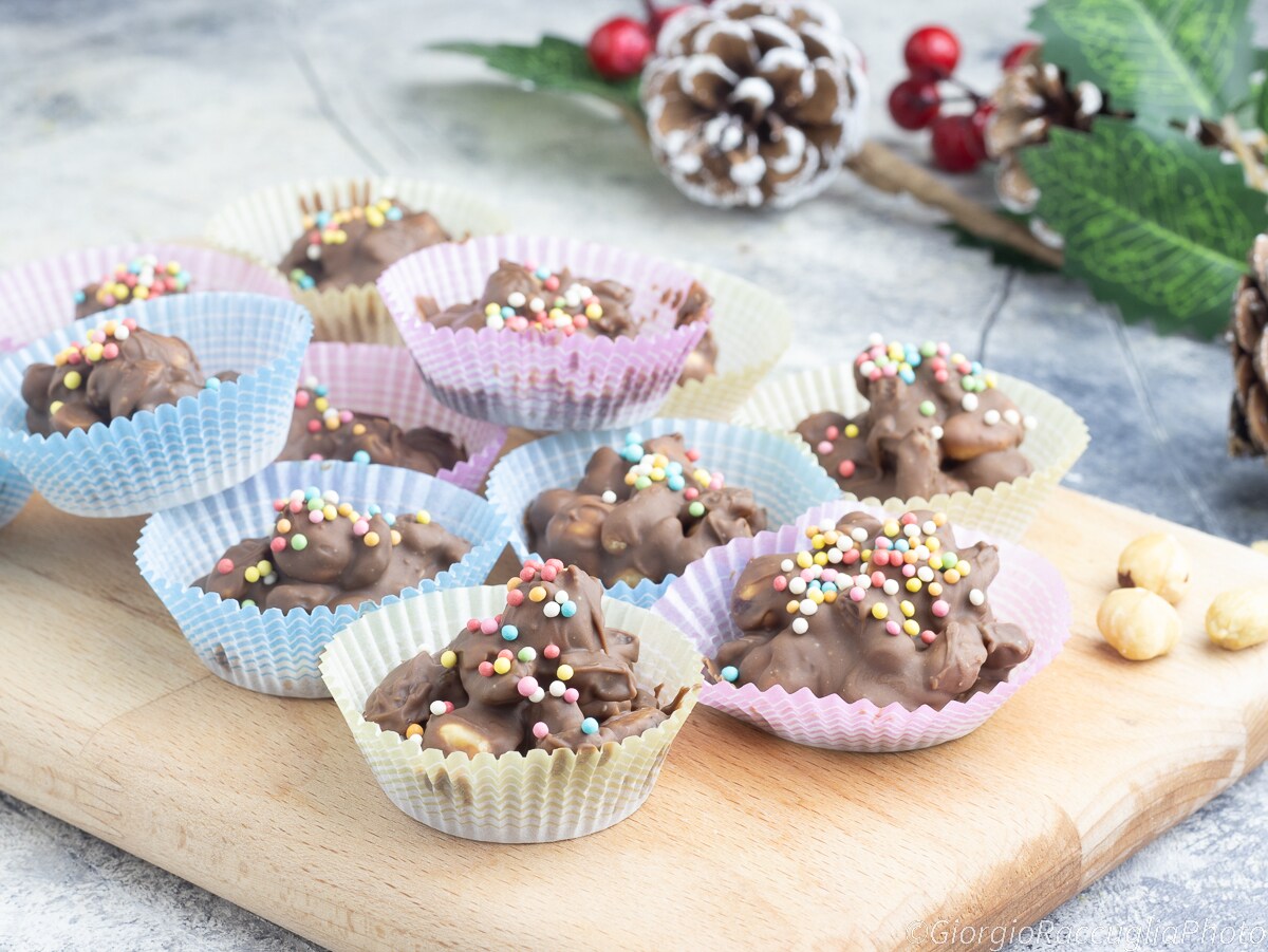 Frutas secas com chocolate, docinho de Natal