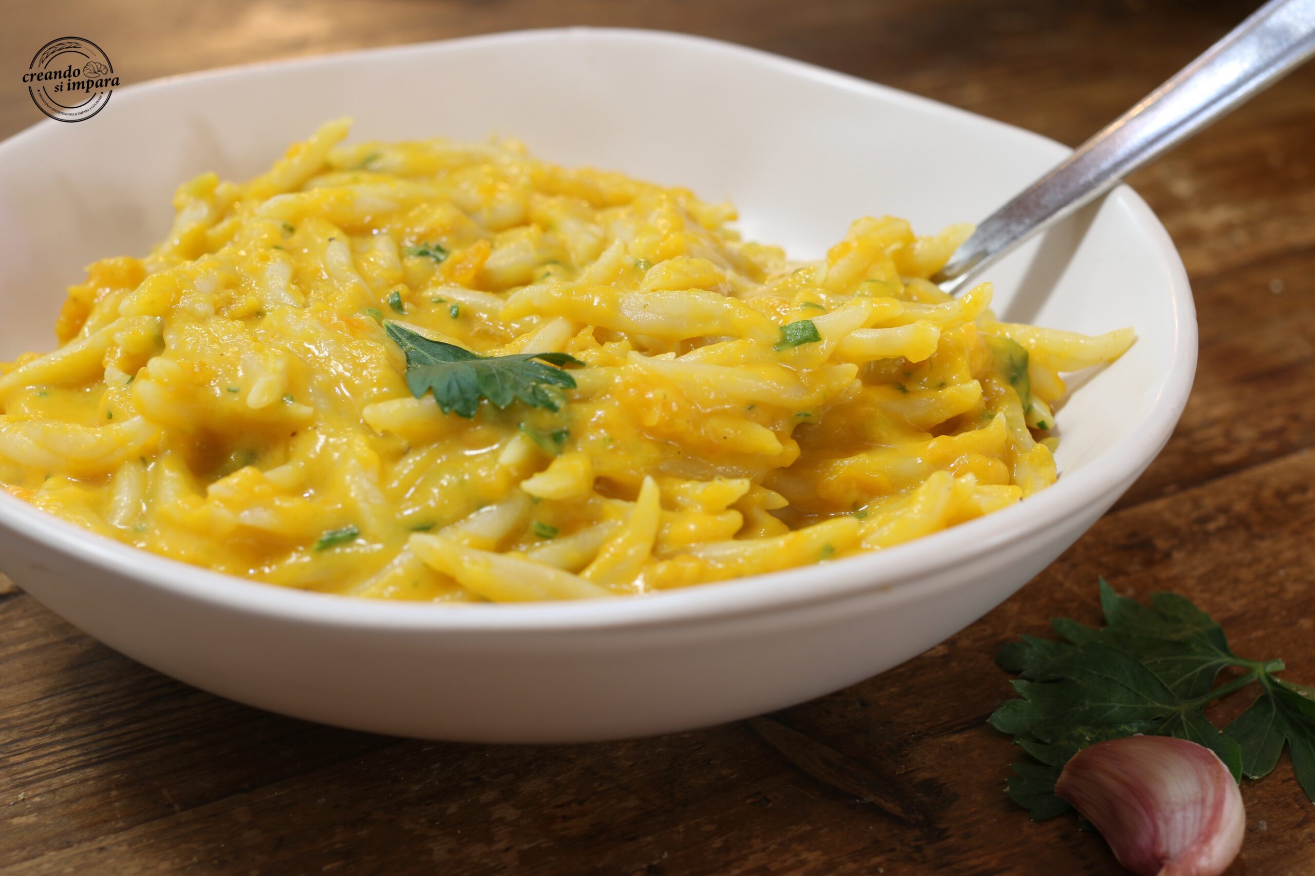 Macarrão com creme de abóbora e stracchino