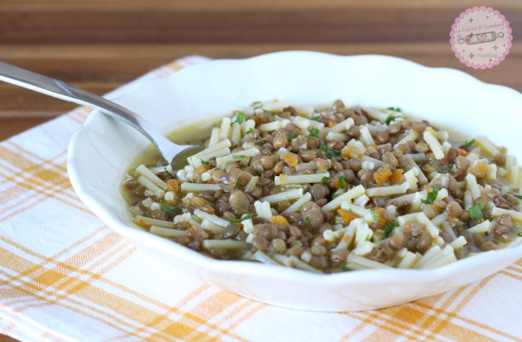 macarrão e lentilhas