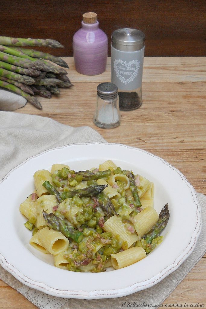 massa com aspargos e bacon vert