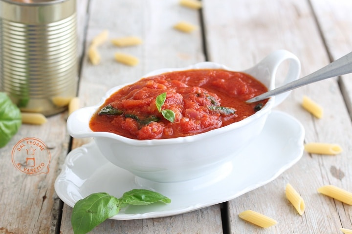 Molho de tomate no micro-ondas