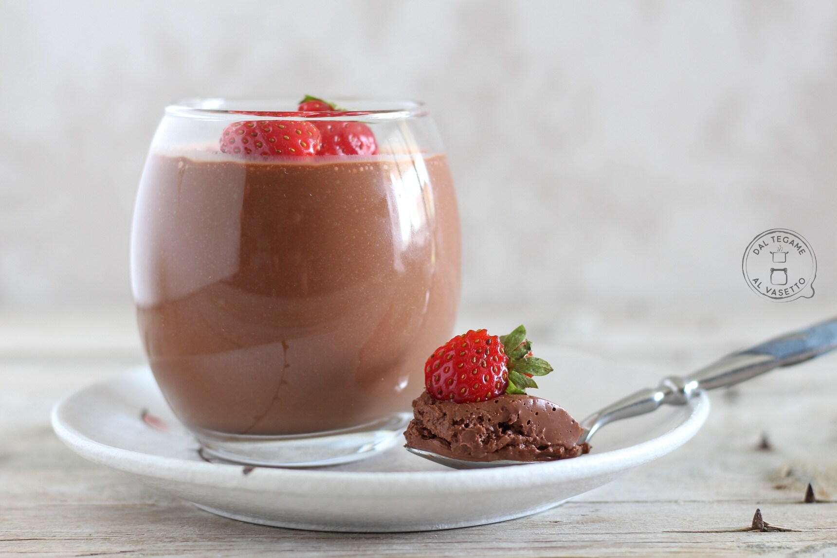 Mousse de chocolate e iogurte