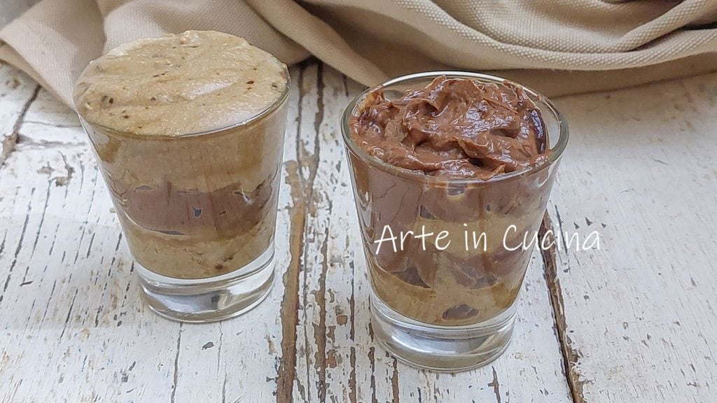 MOUSSE de RICOTA chocolate e café, sobremesa de colher para fazer em 5 minutos, semifreddo delicioso e requintado perfeito após o almoço ou jantar.