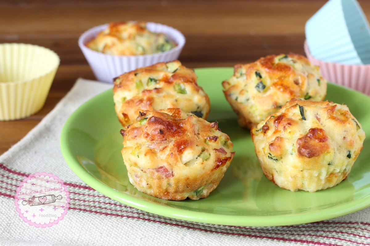 MUFFIN COM ABOBRINHAS, muffins salgados macios, suaves e saborosos