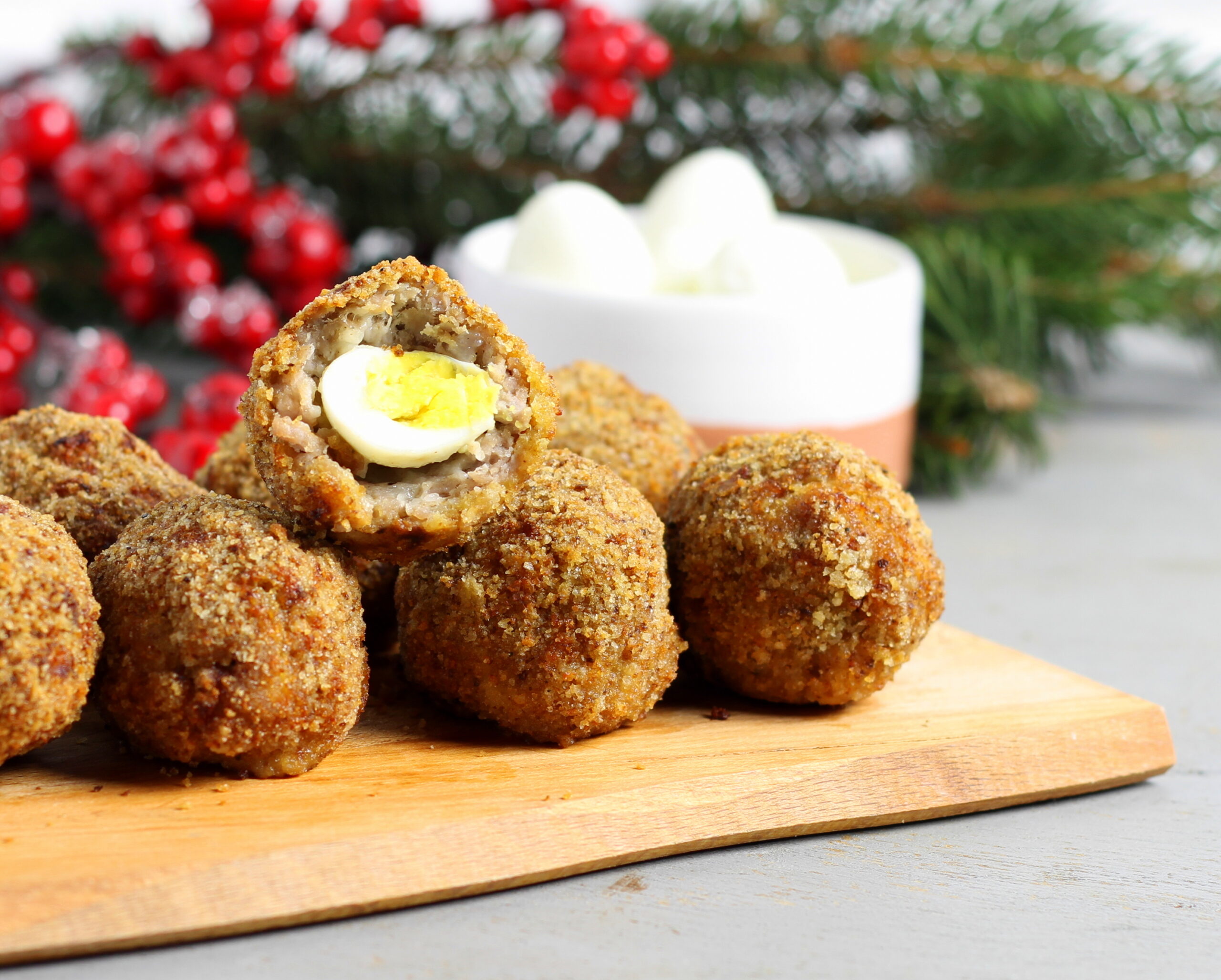 Ovos de codorna à escocesa na fritadeira sem óleo