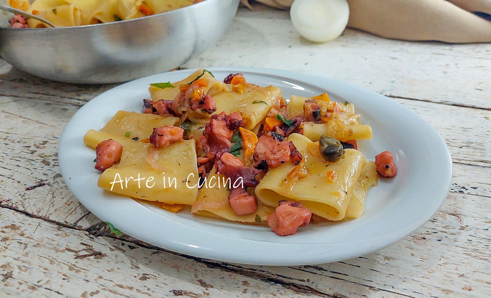 PACCHERI com RAGÙ DE POLVO