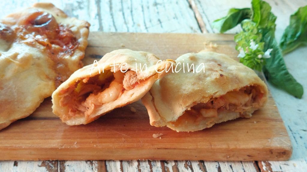 PANZEROTTI ATUM e provolone