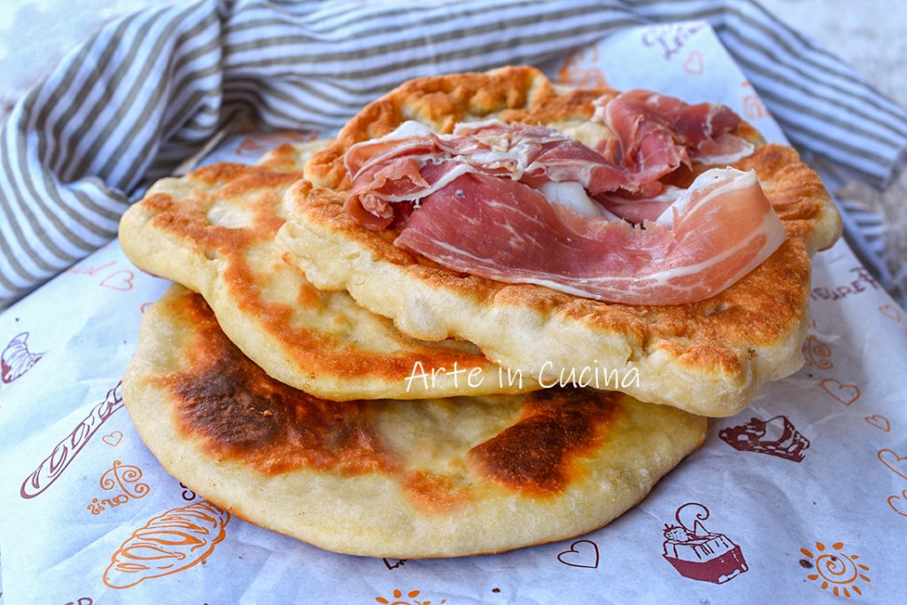 Piadina frita romagnola