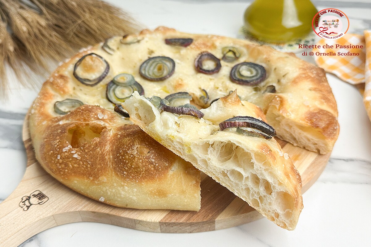 Focaccia com biga de cebola