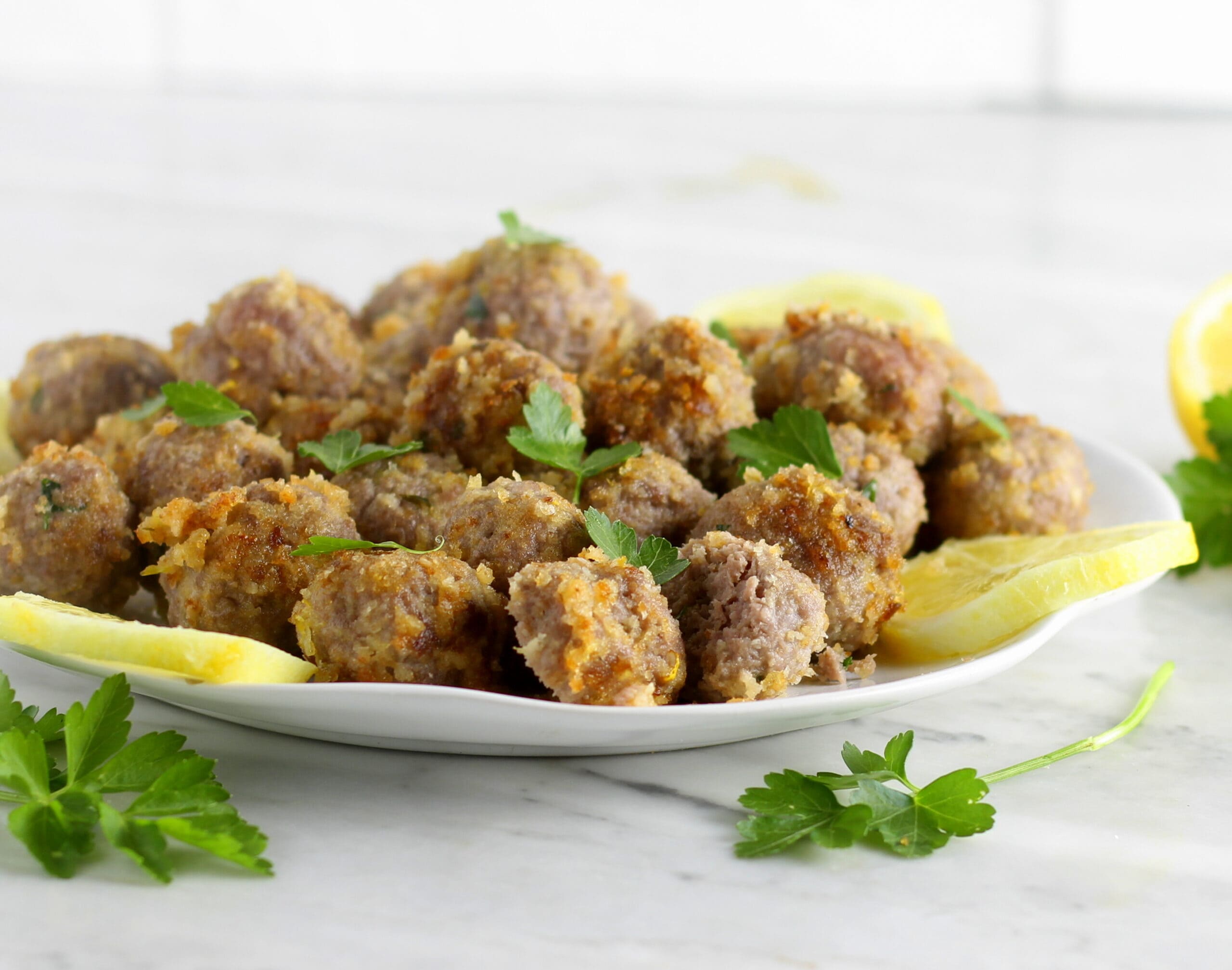 Almôndegas de carne mista com limão