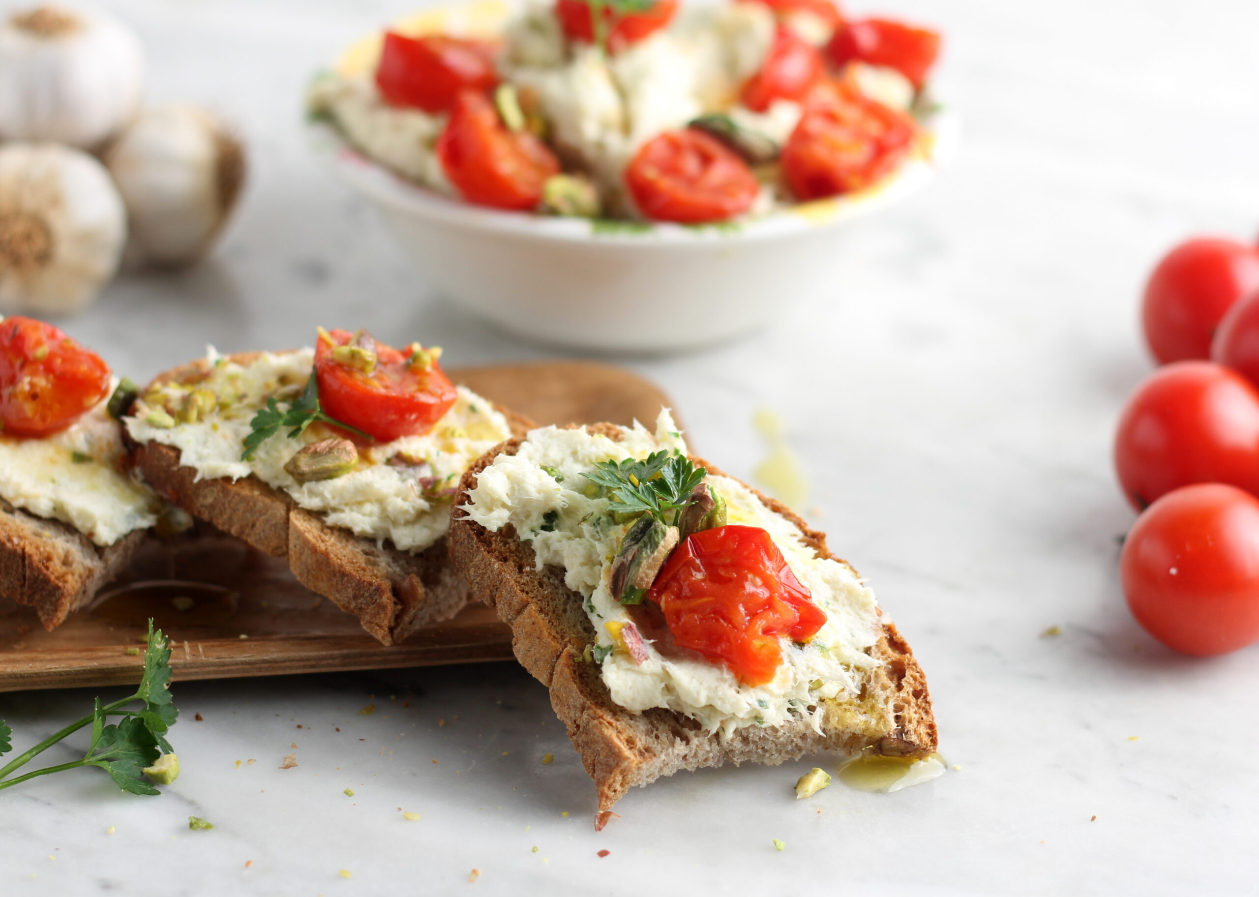 Crostini com creme de bacalhau dessalgado