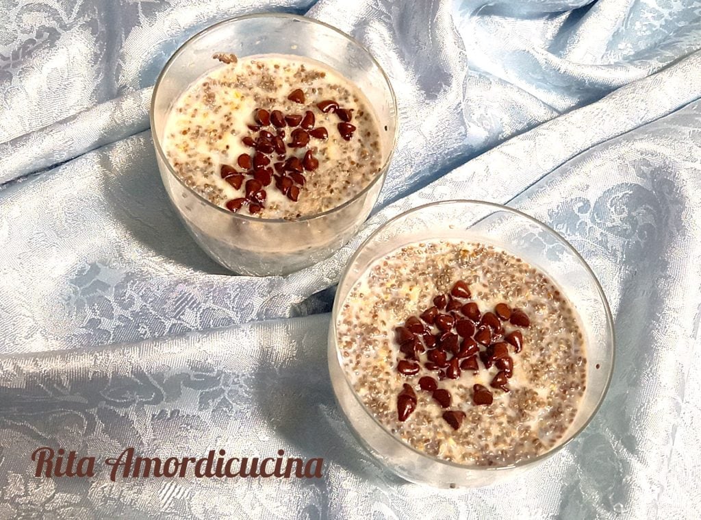 Porridge com aveia Chia e chocolate