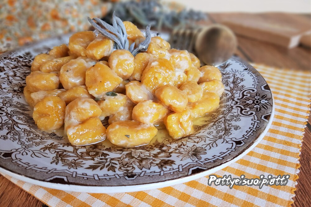 nhoque de abóbora com queijo de cabra