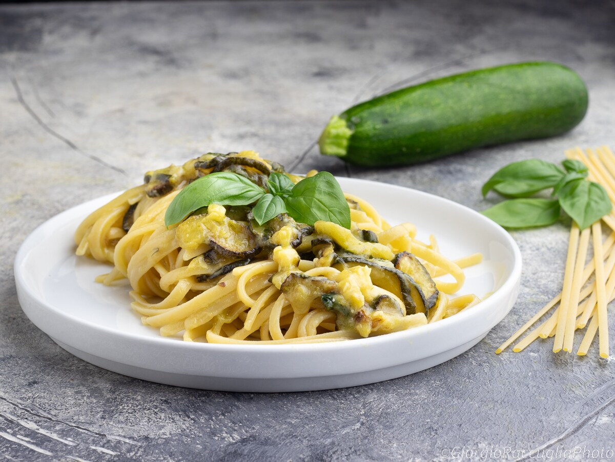 Receita de macarrão à Nerano, prato super de verão