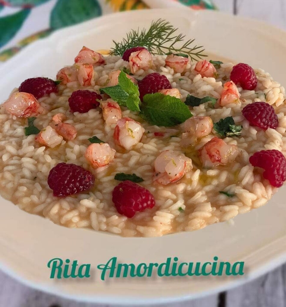 Risoto com camarões e framboesas