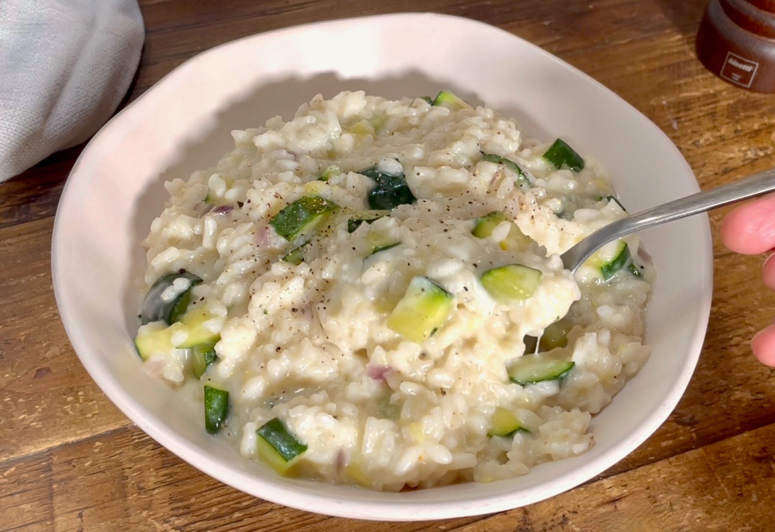 risoto cremoso com stracchino e abobrinha