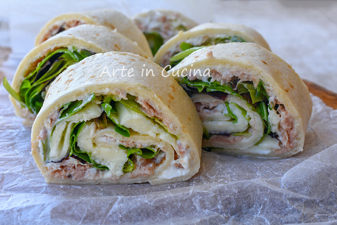 Rolinhos de piadina com atum e philadelphia frios