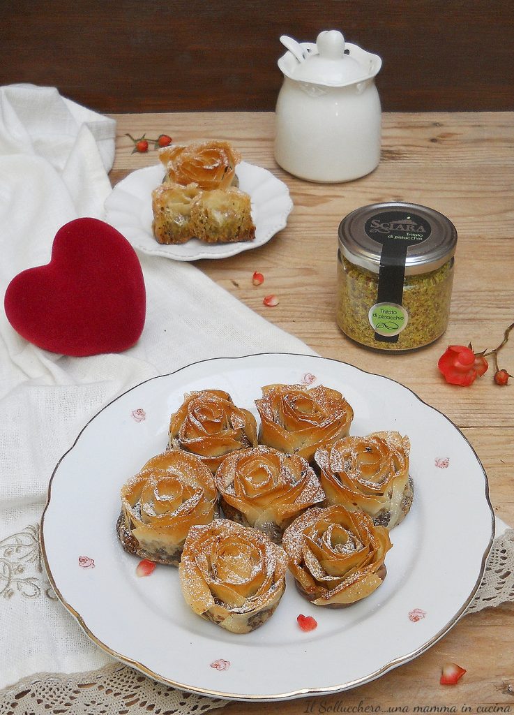 rosas de massa filo com pistache vert