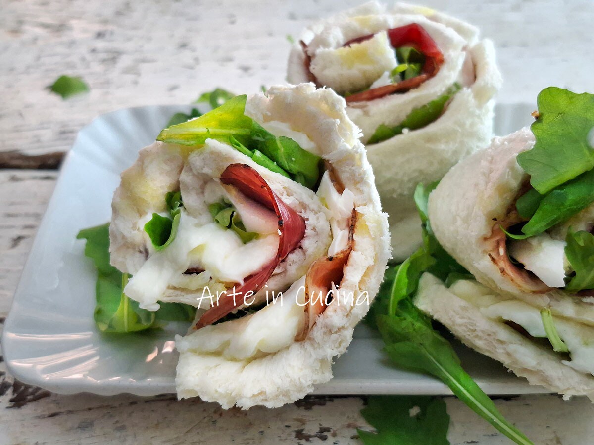 ROSAS de PÃO MUÇARELA e SPECK