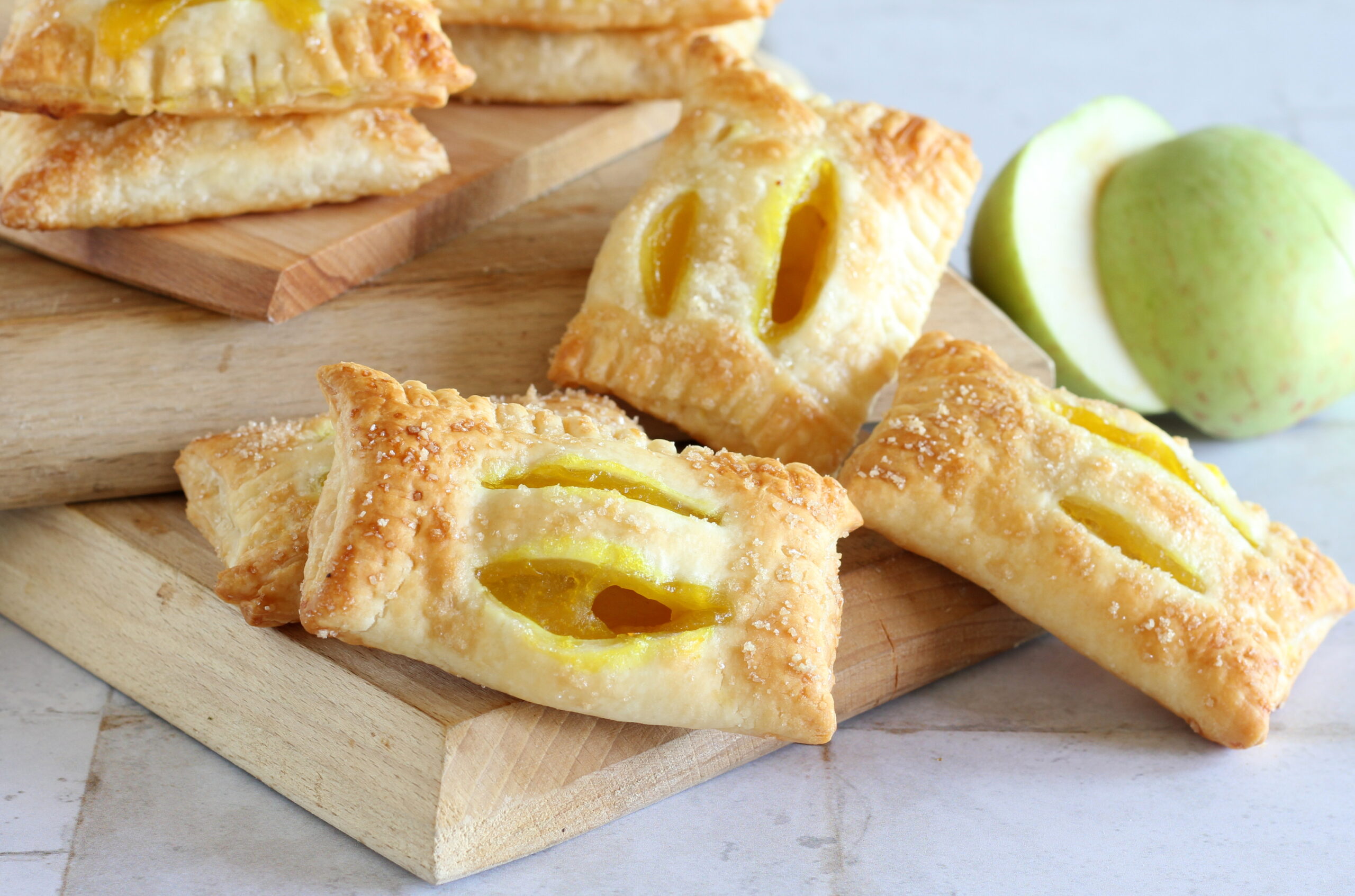 Folhados de maçã com creme