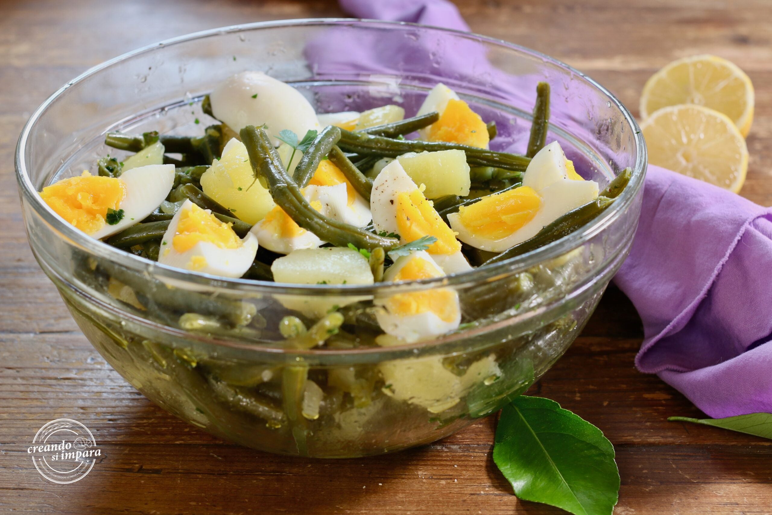 Salada de batata com ovos e vagens