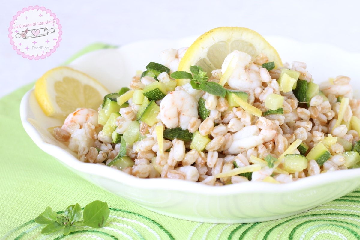 SALADA DE ESPELTA COM ABOBRINHAS E CAMARÕES a receita fresca do verão