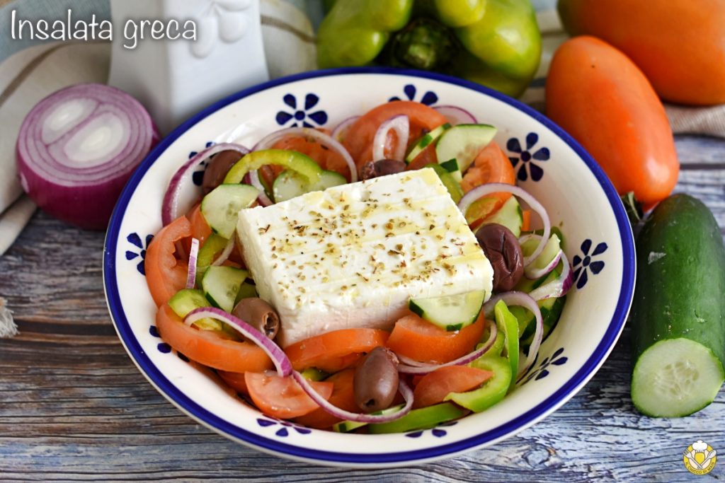 salada grega receita original com feta tomates pepinos azeitonas il chicco di mais