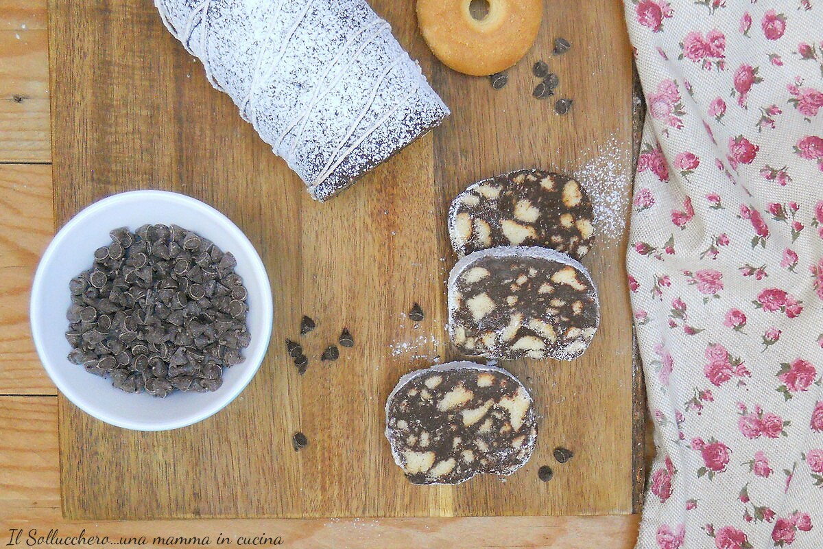 Salame de chocolate com café sem ovos e manteiga