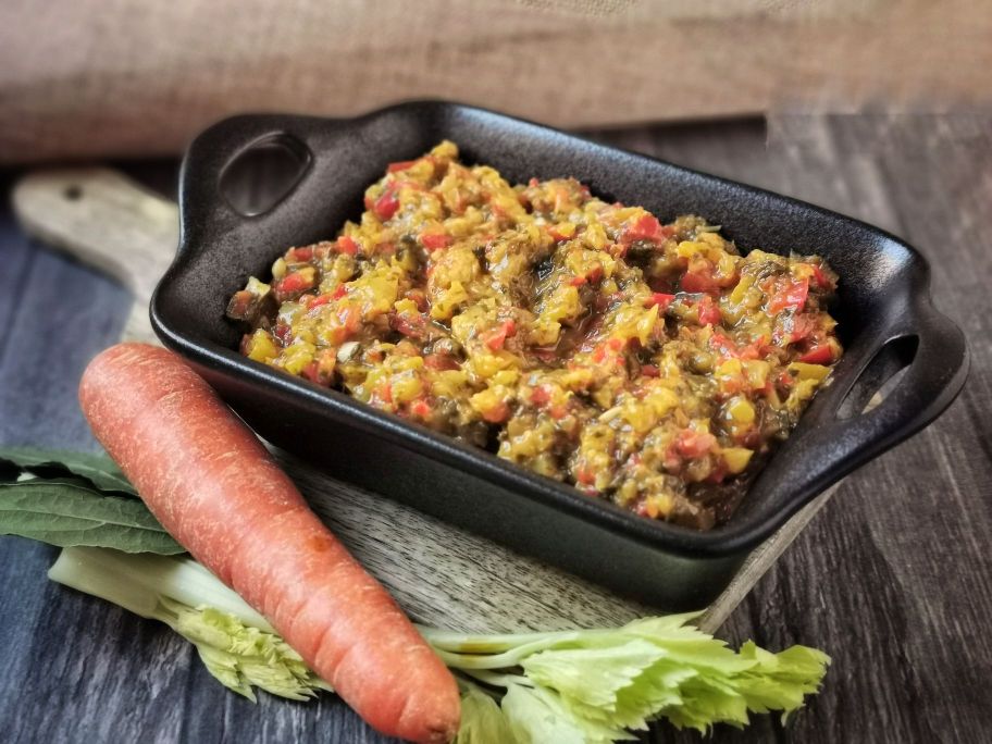MOLHO DE PIMENTÃO PARA CARNE COZIDA À PIACENTINA