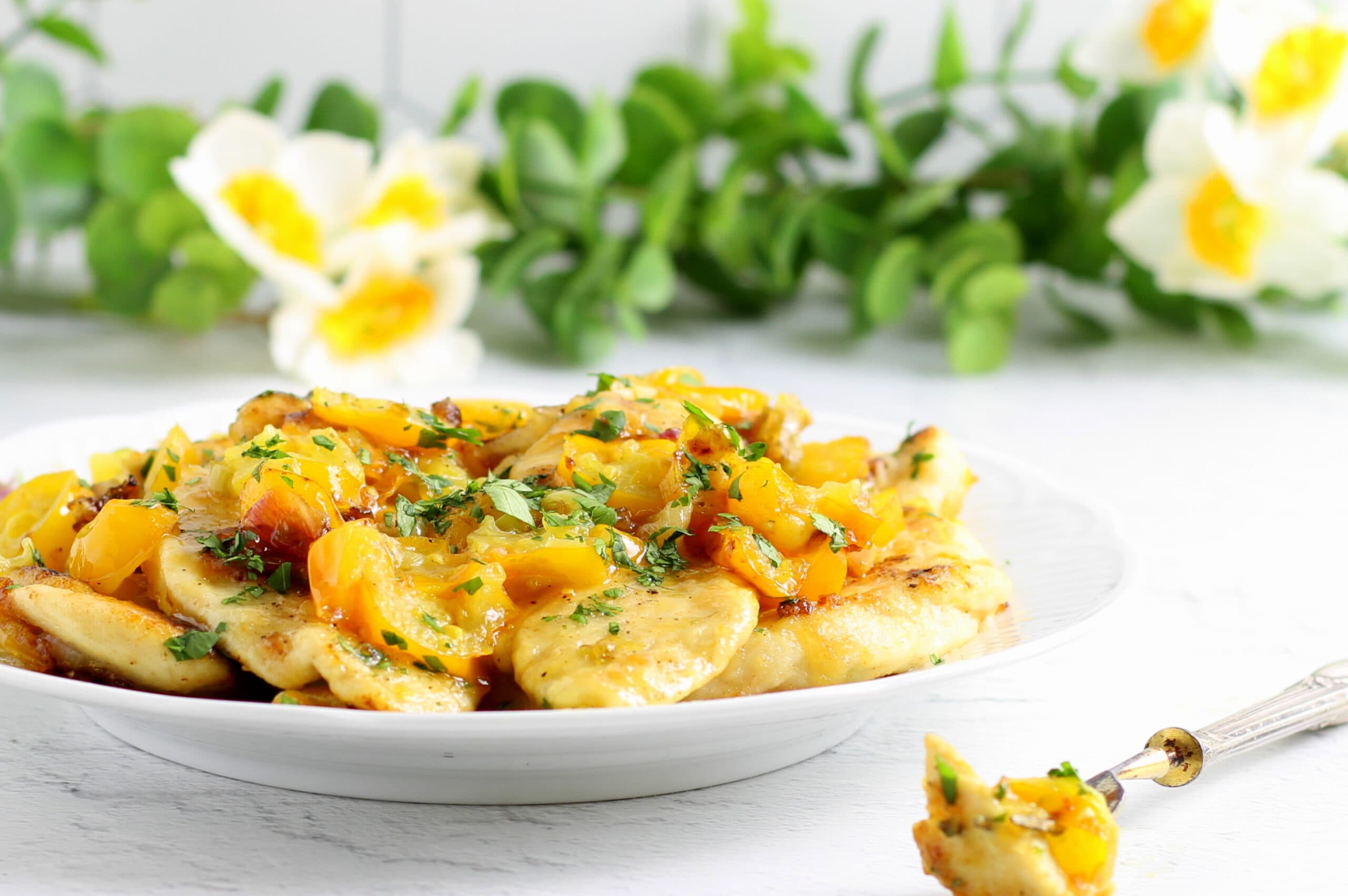 Escalopes de frango com tomatinhos agridoce