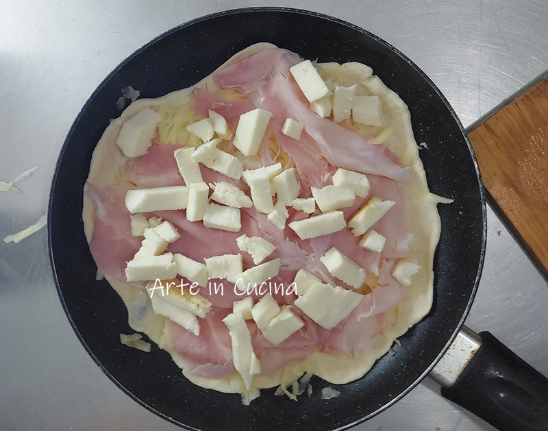 SCROCCHIARELLA BATATA e PRESUNTO na frigideira