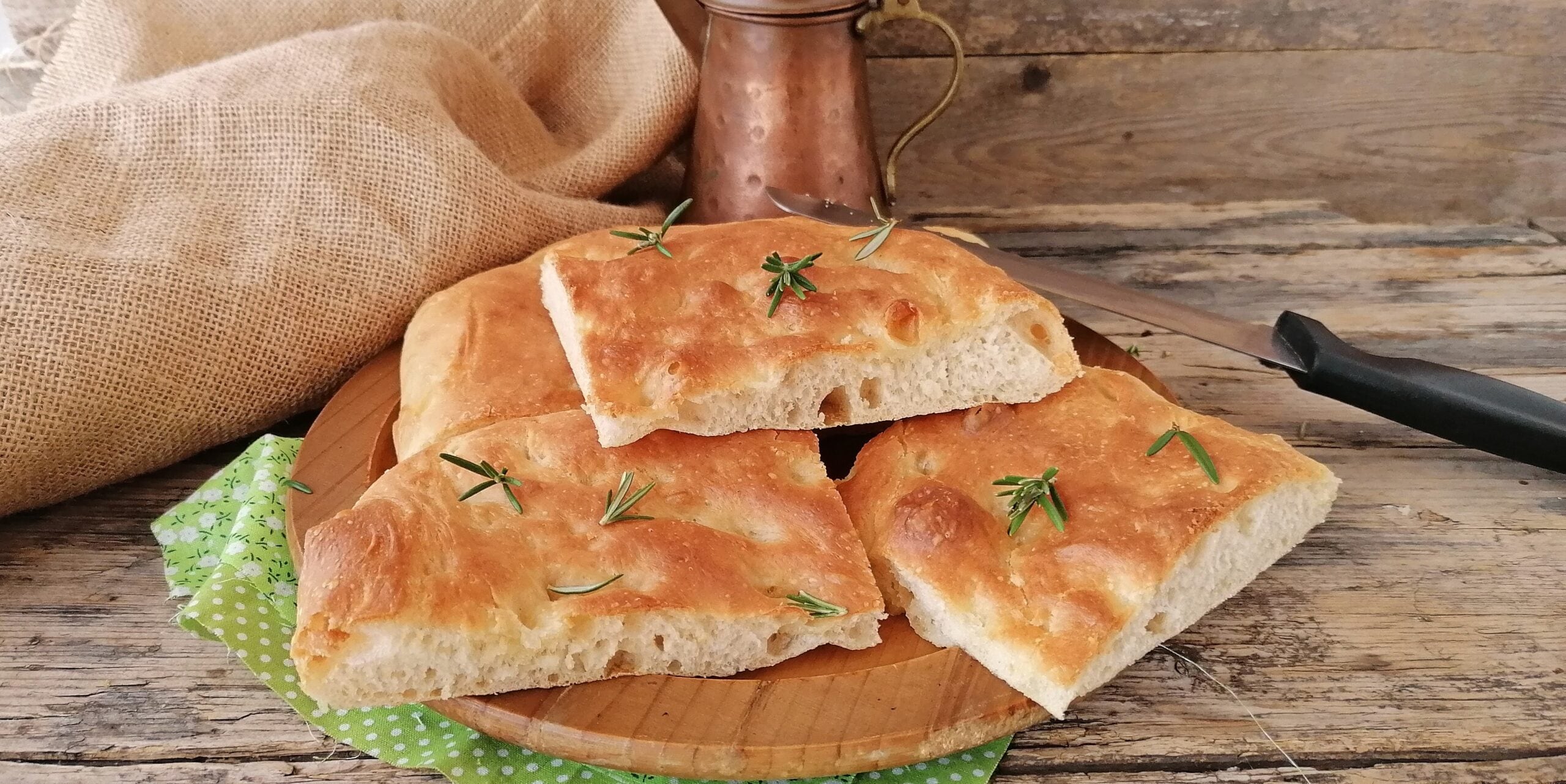 SCHIACCIATA ao azeite a original schiacciata fiorentina salgada