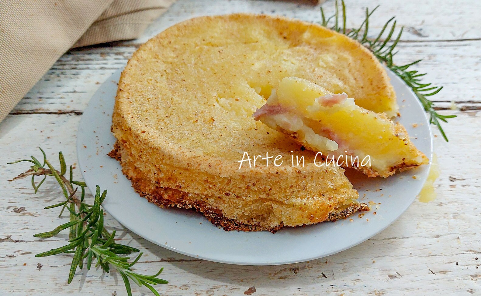 SFORMATO de BATATAS com presunto e provolone