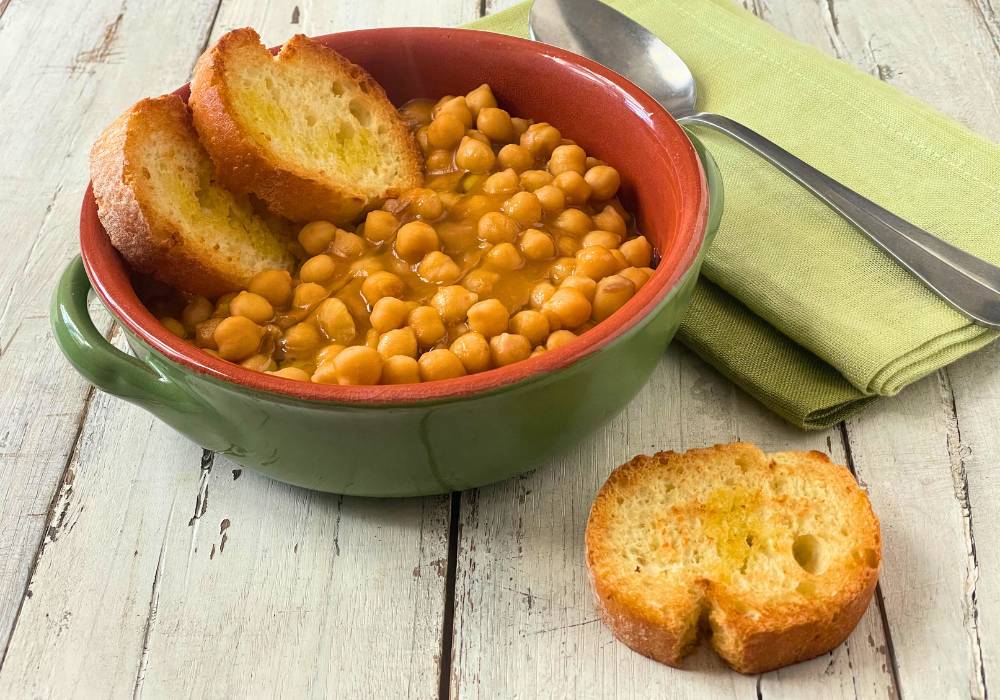Sopa de grão-de-bico e castanhas