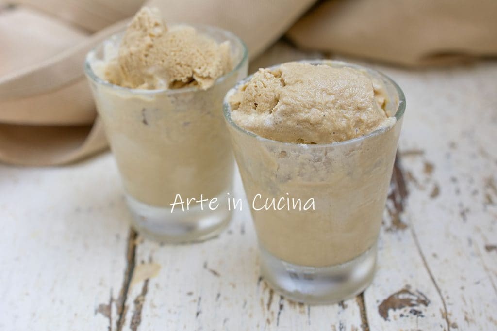 SORVETE de CAFÉ feito em casa