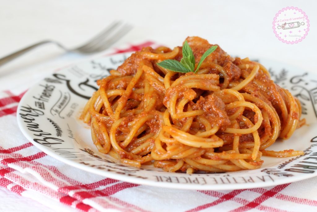 spaghetti com pesto de tomates secos