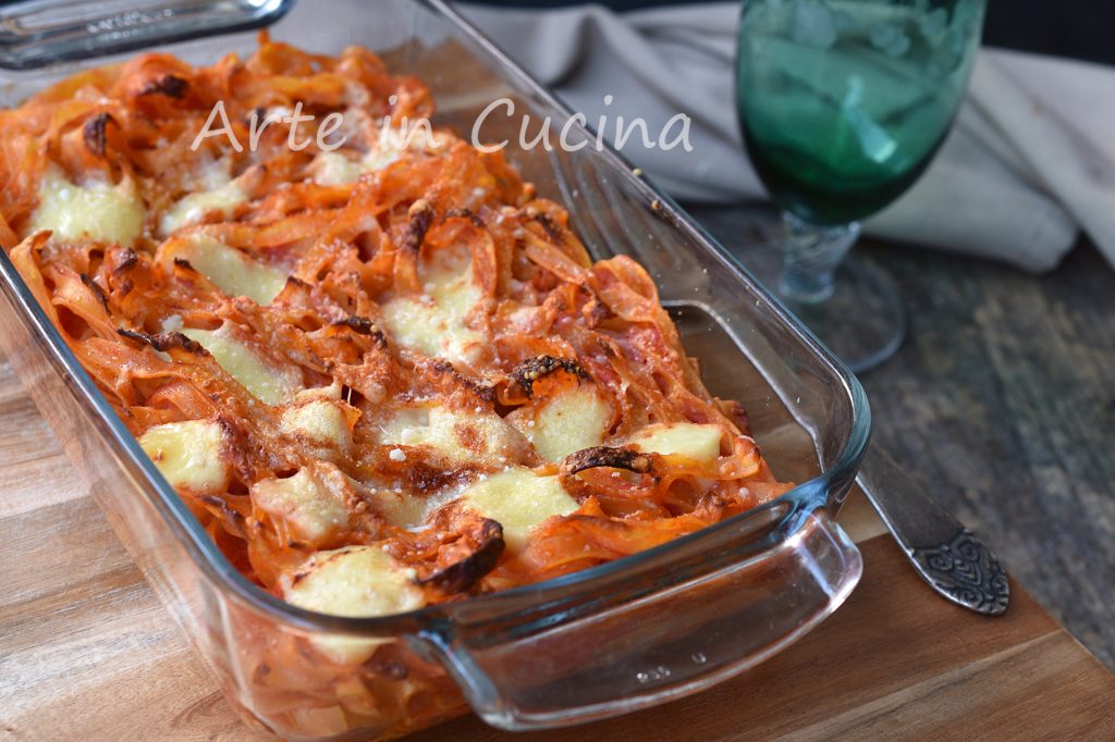 Tagliatelle à sorrentina no forno