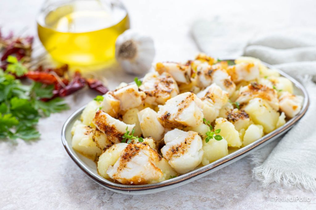 tamboril e batatas em molho chimichurri