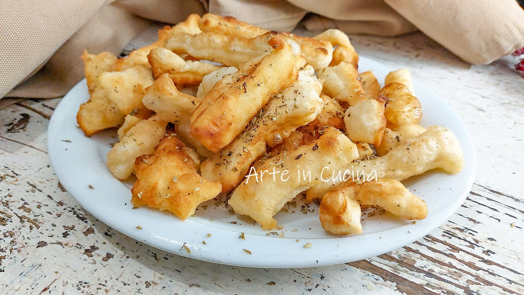 TIRAS de PIZZA com orégano