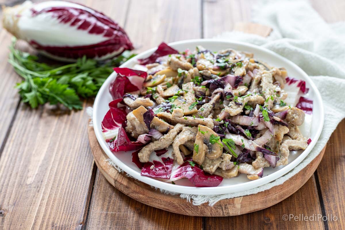 Tirinhas de carne com cogumelos e radicchio