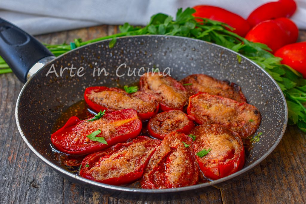 Tomates gratinados na frigideira acompanhamento rápido