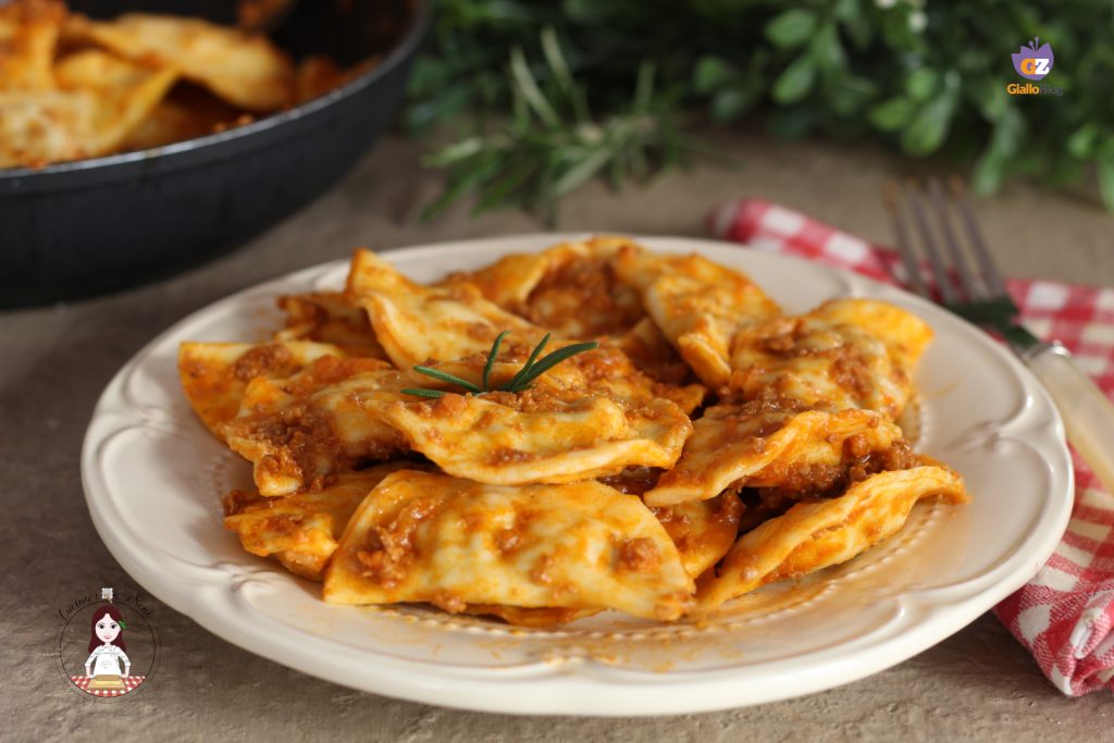 Tordelli lucchesi