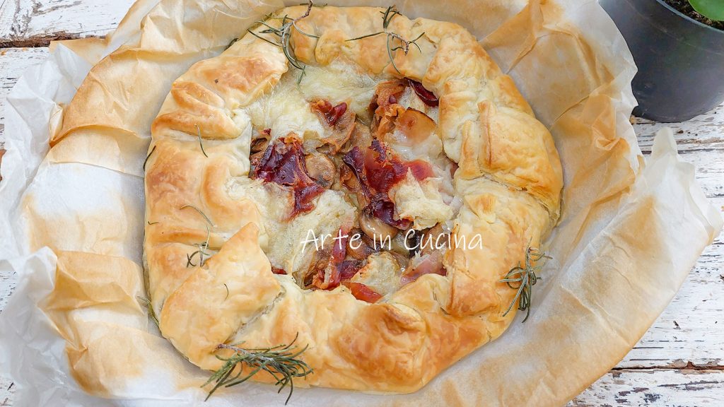 TORTA SALGADA DE COGUMELOS e SPECK com massa folhada